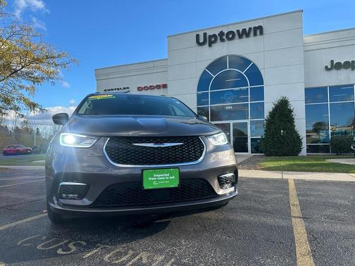 2021 Chrysler Pacifica Touring L