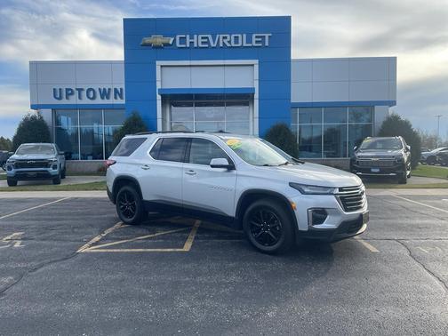 2022 Chevrolet Traverse LT Cloth