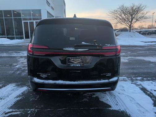 2026 Chrysler Pacifica Limited