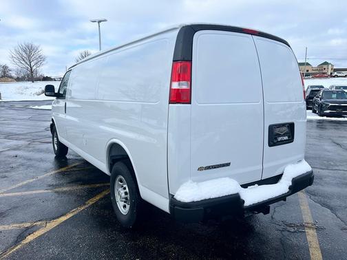 2025 Chevrolet Express 2500 RWD 2500 Extended Wheelbase WT