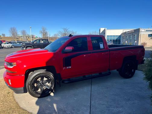 2018 Chevrolet Silverado 1500 2LT