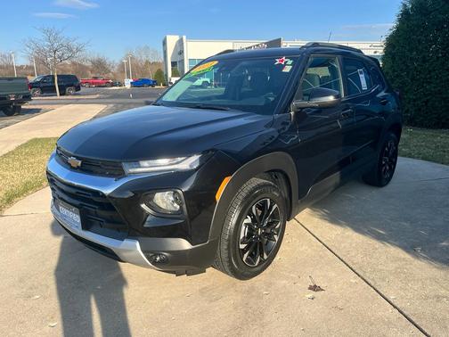 Mosaic Black Metallic 2023 Chevrolet Trailblazer LT