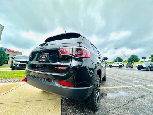 2025 Jeep Compass Trailhawk