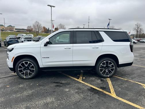 2026 Chevrolet Tahoe 4WD RST