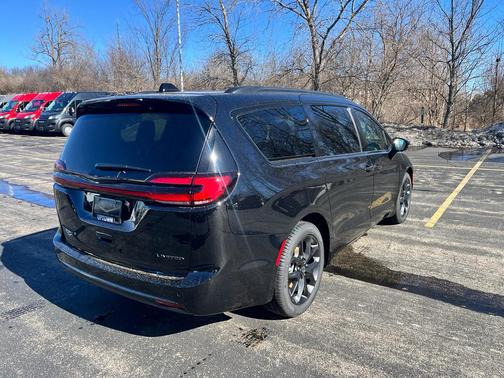 2026 Chrysler Pacifica Limited