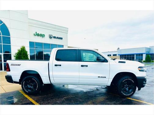 2025 RAM 1500 Warlock Crew Cab 4x4 5'7' Box