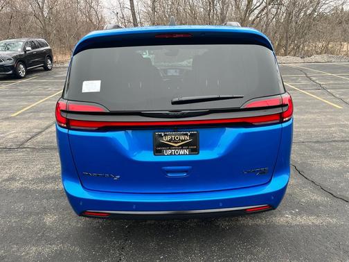 2026 Chrysler Pacifica Limited