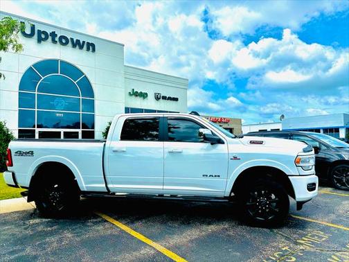 2020 RAM 2500 Laramie Crew Cab 4X4 6'4' Box