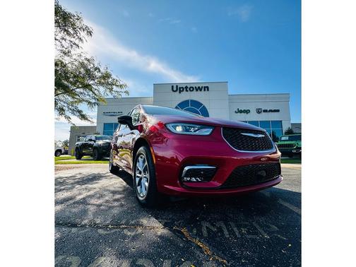 2026 Chrysler Pacifica L