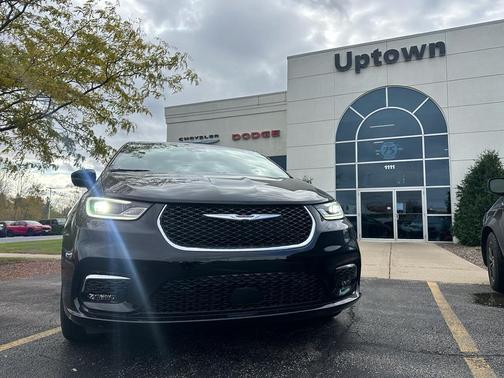 2026 Chrysler Pacifica L
