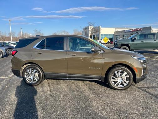 Harvest Bronze Metallic 2023 Chevrolet Equinox 1LT