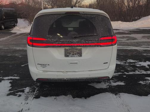 2026 Chrysler Pacifica L