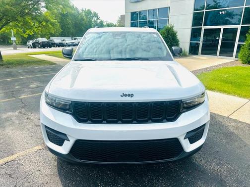 2025 Jeep Grand Cherokee Altitude