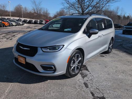 2023 Chrysler Pacifica L