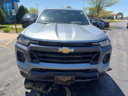 Sterling Gray Metallic 2026 Chevrolet Colorado LT