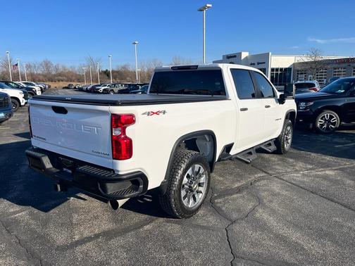 2022 Chevrolet Silverado 2500 Custom