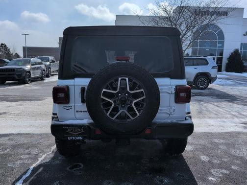 2026 Jeep Wrangler 4-Door Sahara 4x4