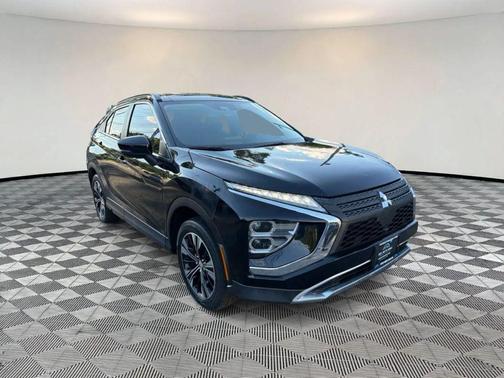 Labrador Black Pearl 2022 Mitsubishi Eclipse Cross SP