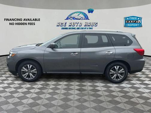 2019 Nissan Pathfinder SV