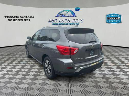 2019 Nissan Pathfinder SV