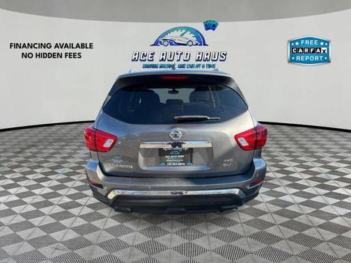 2019 Nissan Pathfinder SV