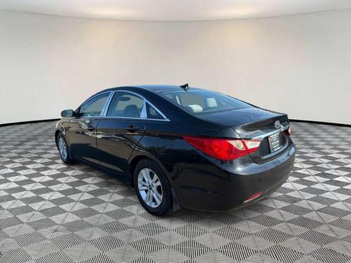 Midnight Black Mica 2013 Hyundai SONATA GLS