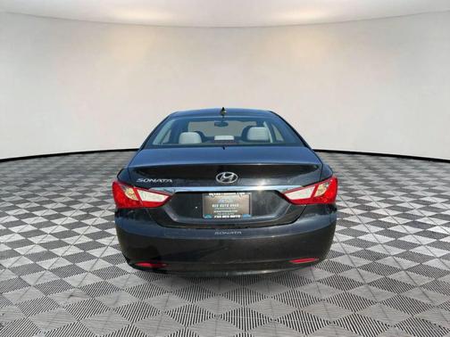 Midnight Black Mica 2013 Hyundai SONATA GLS