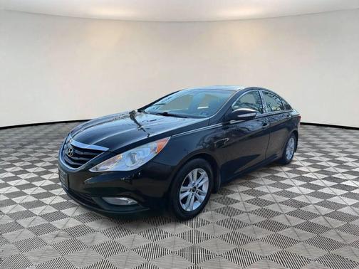 Midnight Black Mica 2013 Hyundai SONATA GLS