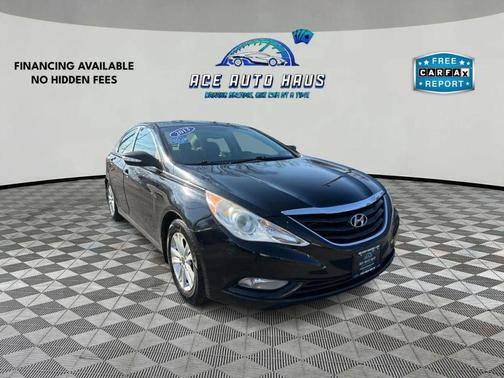Midnight Black Mica 2013 Hyundai SONATA GLS