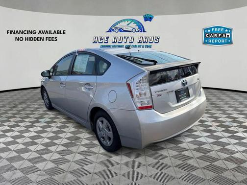 2010 Toyota Prius II