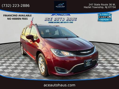 2017 Chrysler Pacifica Touring-L