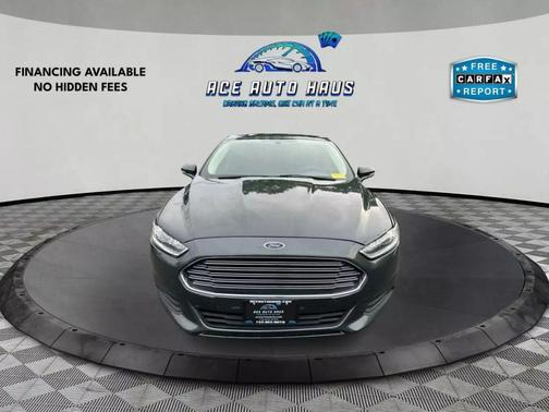 2015 Ford Fusion SE