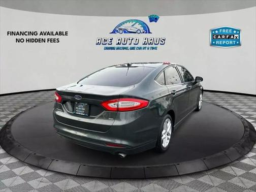 2015 Ford Fusion SE
