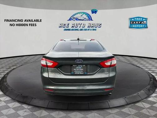 2015 Ford Fusion SE