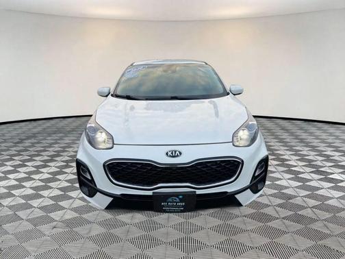 Clear White 2020 Kia Sportage LX