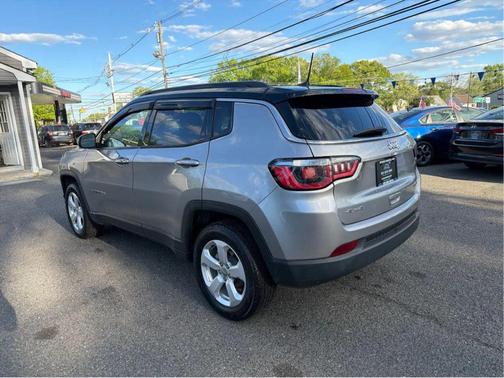 Billet Silver Metallic Clearcoat 2018 Jeep Compass Latitude
