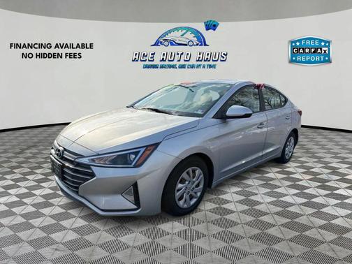2019 Hyundai ELANTRA SE