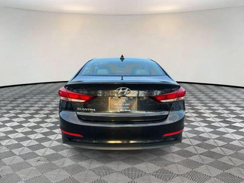 Phantom Black 2018 Hyundai ELANTRA SEL