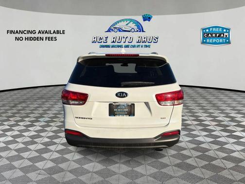 2016 Kia Sorento LX