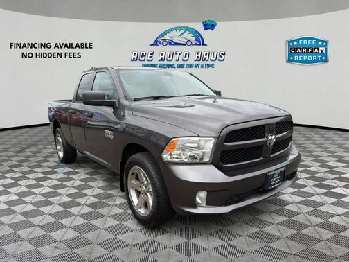 Granite Crystal Metallic Clearcoat 2018 RAM 1500 Express