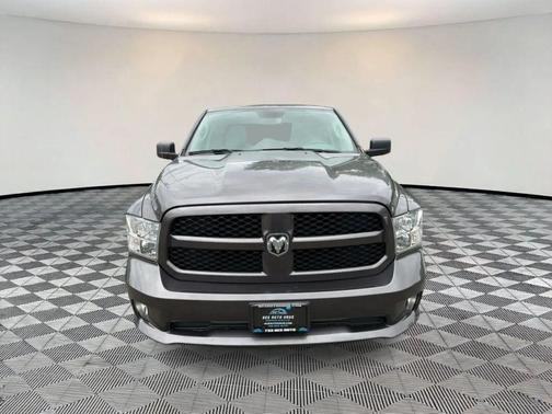 Granite Crystal Metallic Clearcoat 2018 RAM 1500 Express