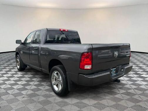 Granite Crystal Metallic Clearcoat 2018 RAM 1500 Express