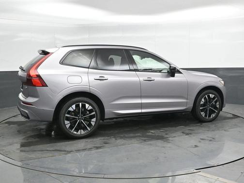 Aurora Blue 2026 Volvo XC60 Plug-In Hybrid T8 Plus