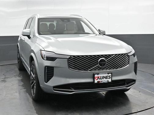 2025 Volvo XC90 Plug-In Hybrid T8 Plus 7-Seater