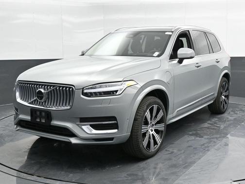 2025 Volvo XC90 Plug-In Hybrid T8 Ultra 6-Seater