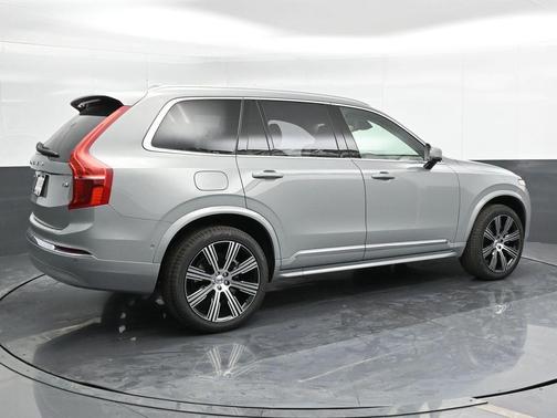 2025 Volvo XC90 Plug-In Hybrid T8 Ultra 6-Seater