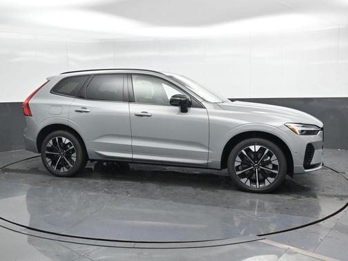 2026 Volvo XC60 Plug-In Hybrid T8 Plus