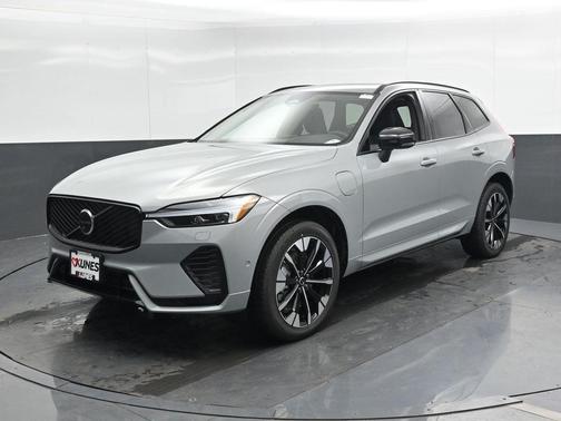 2026 Volvo XC60 Plug-In Hybrid T8 Plus