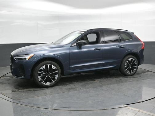 Denim Blue Metallic 2026 Volvo XC60 B5 Plus