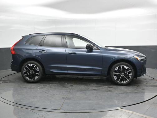 Denim Blue Metallic 2026 Volvo XC60 B5 Plus